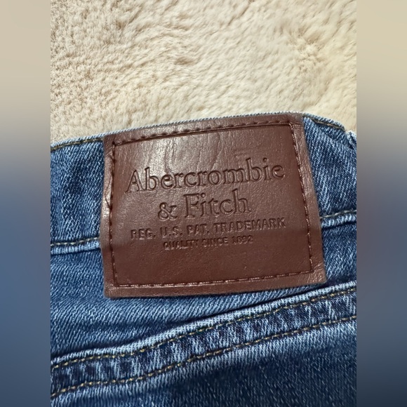 Abercrombie & Fitch Rustin Athletic Skinny stretch jeans. Size 30/30 - Picture 3 of 4